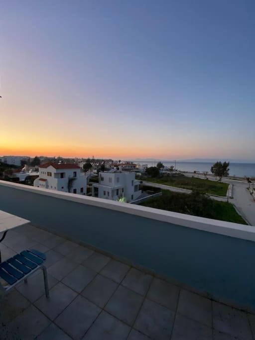 Megat Seaview And Seaside Apartments Ialysos  Luaran gambar